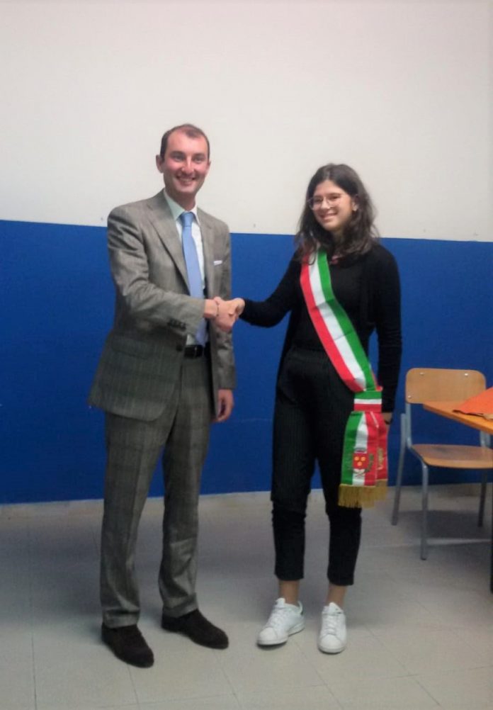 lucca sicula baby sindaco Gloria Cascio